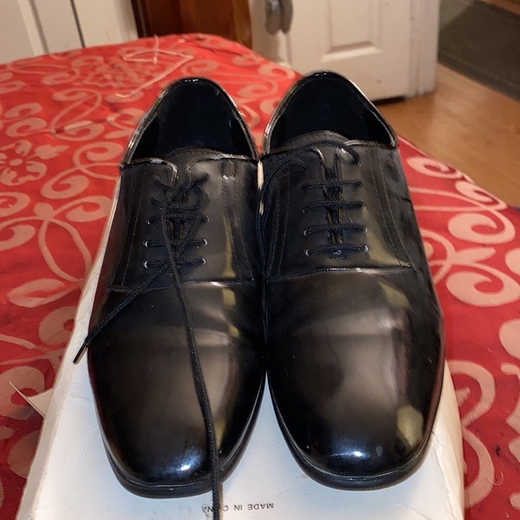 Black lace up shoes - Picture 6 of 8